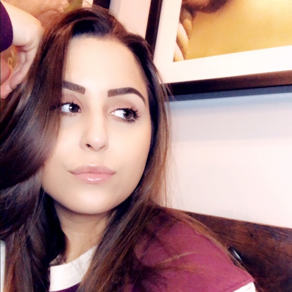 Meet your Posher, Nicole